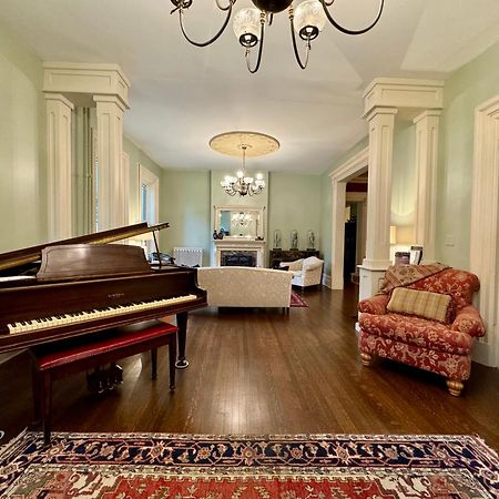 The Edwards Waterhouse Inn Fredonia Εξωτερικό φωτογραφία