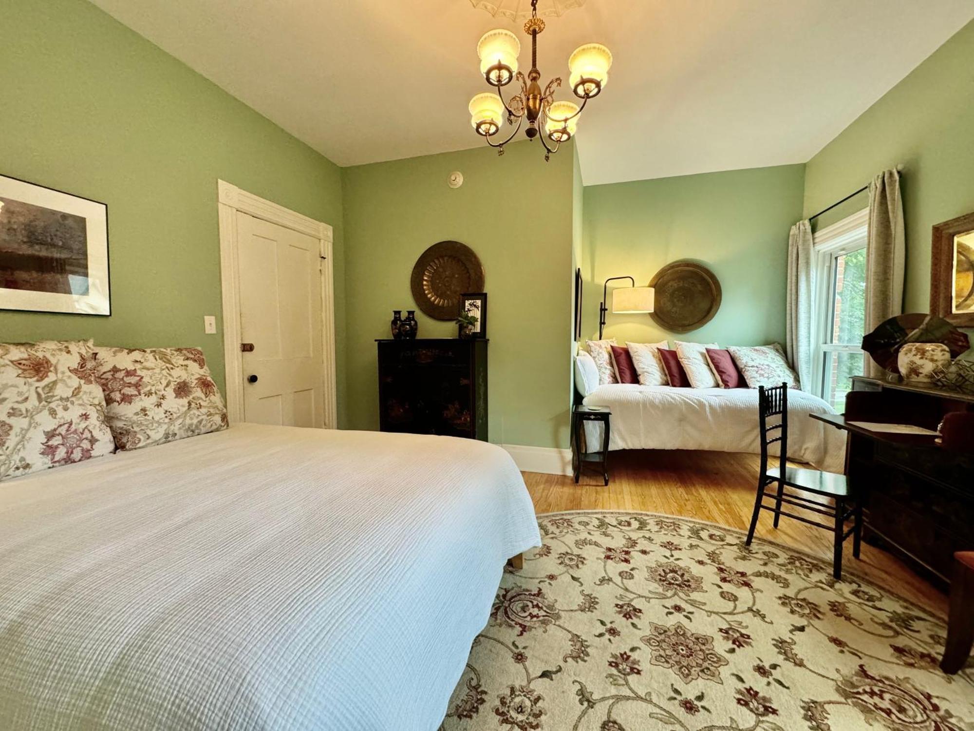 The Edwards Waterhouse Inn Fredonia Εξωτερικό φωτογραφία