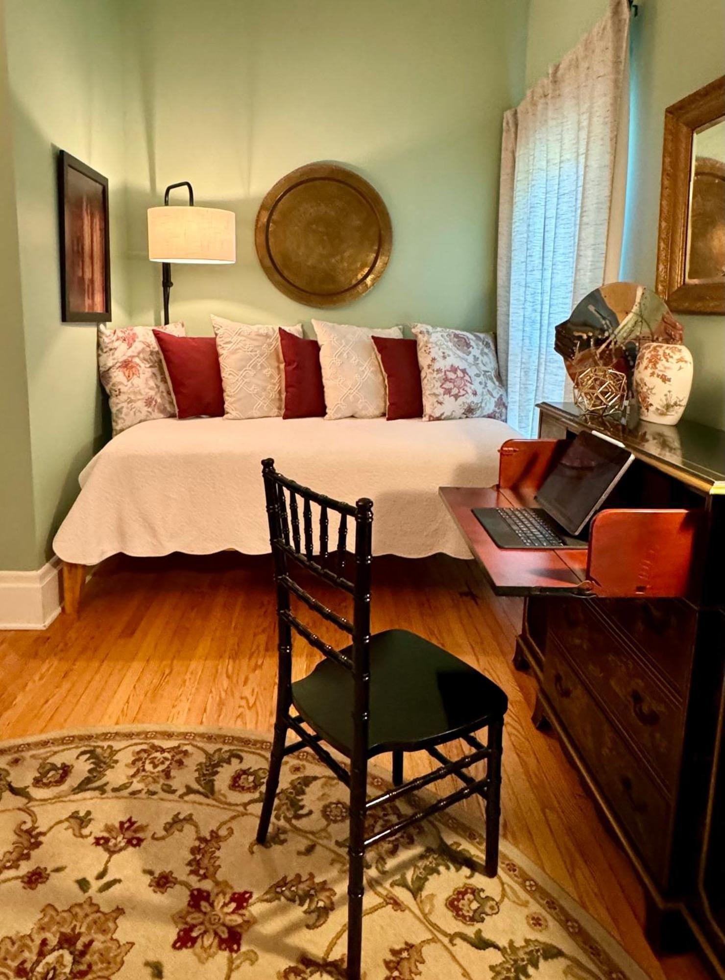 The Edwards Waterhouse Inn Fredonia Εξωτερικό φωτογραφία